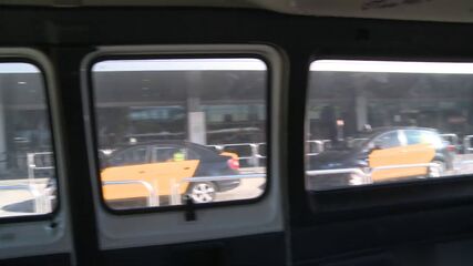 Tetas Enormes En El Furgón